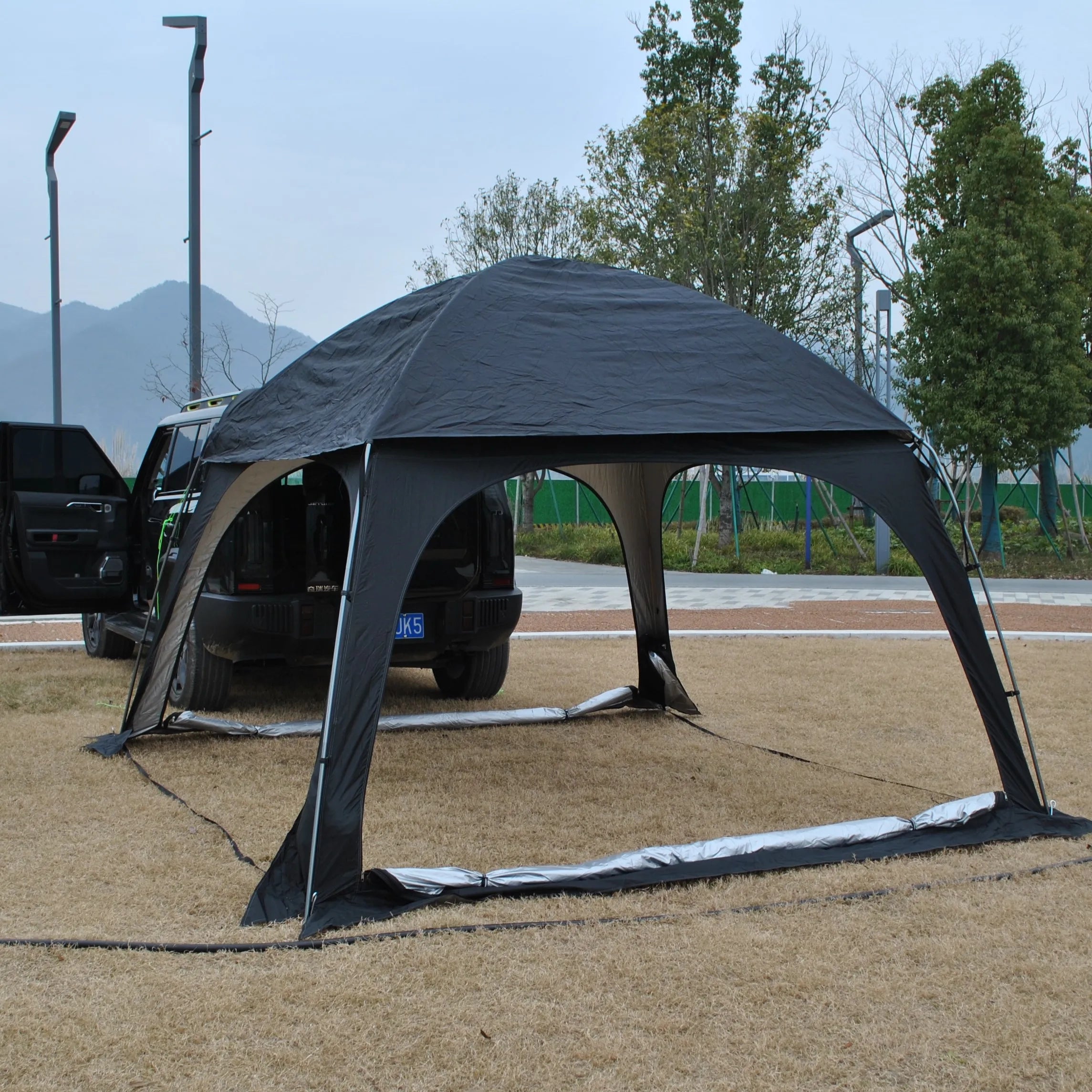 Folding Canopy Shelter with Elegant Mesh Window Outdoor Pavilion Cater Party Wedding BBQ Events Tent,8 Person Tailgate Tent SUV