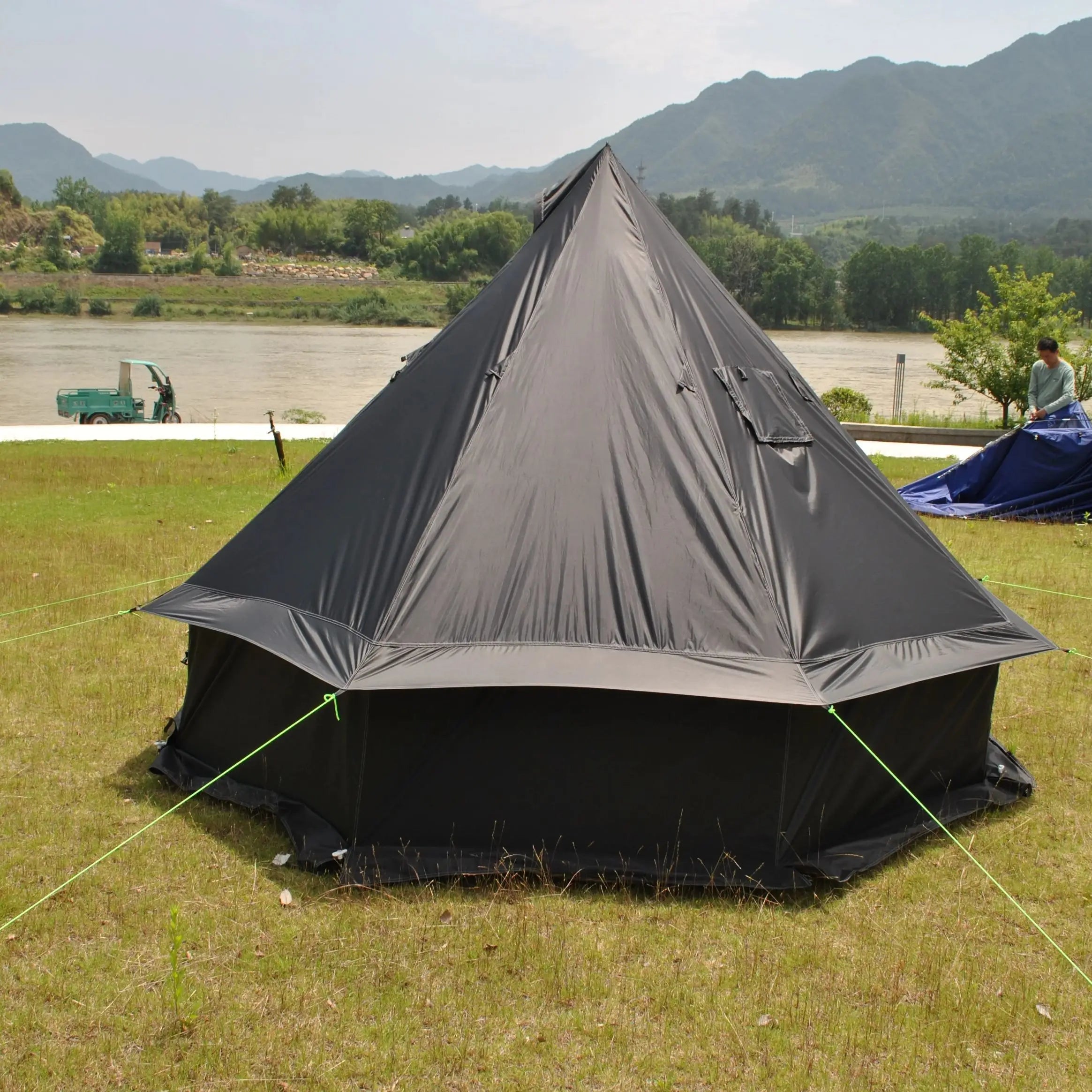 Mongolia Yurt Tent 6/7/8 Person,Luxury 4 Seasons Castle Tent,Breathable,Waterproof Outdoor Portable Silver Coated UV Function, 